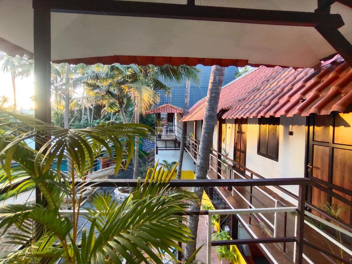 Pv Cottages - Serenity Beach ปอนดิเชอรี ภายนอก รูปภาพ