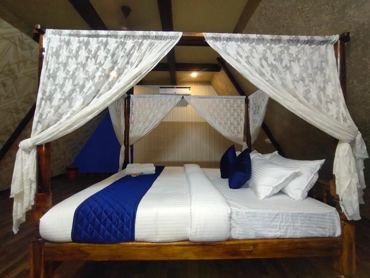 Pv Cottages - Serenity Beach ปอนดิเชอรี ภายนอก รูปภาพ