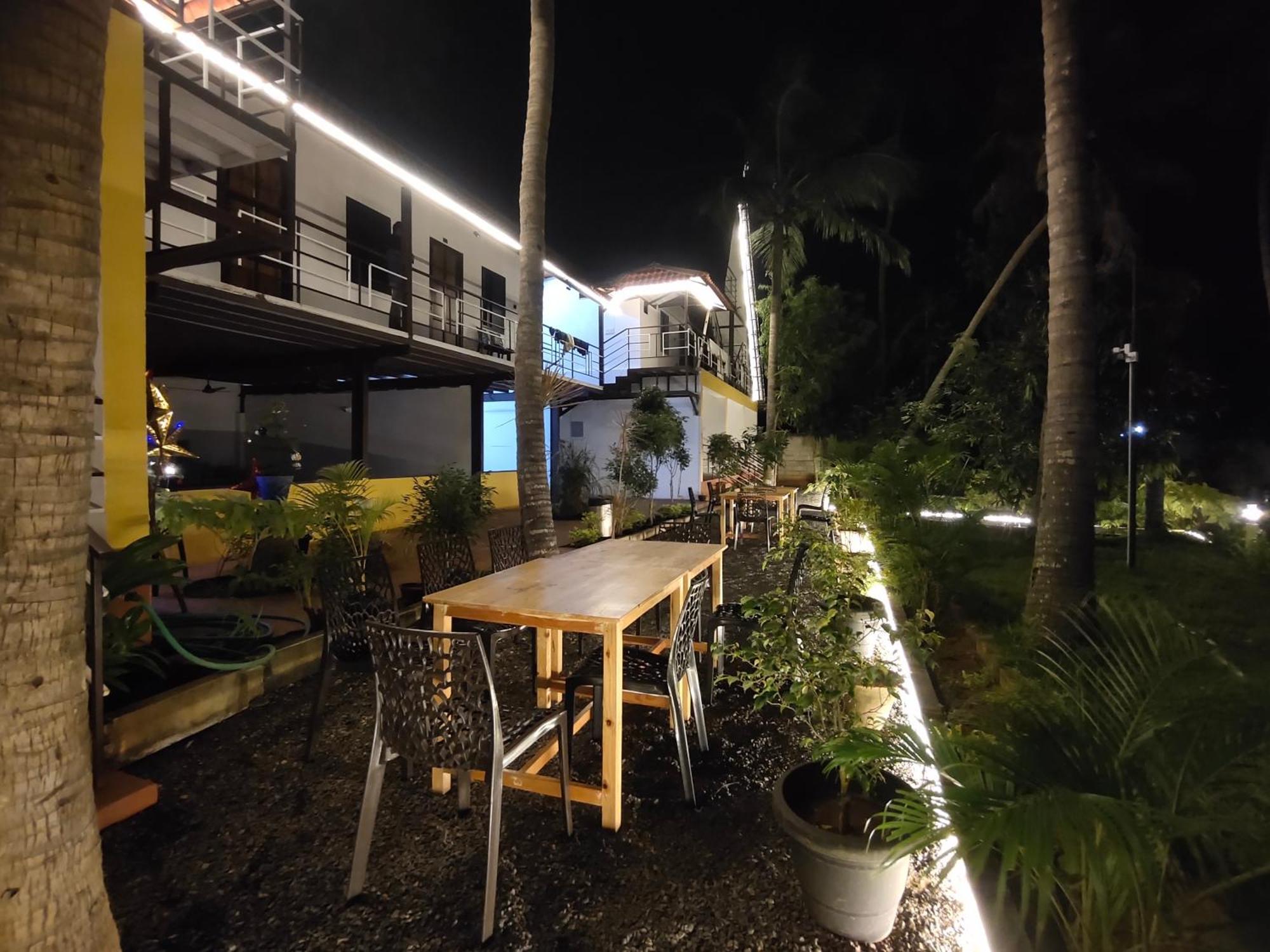 Pv Cottages - Serenity Beach ปอนดิเชอรี ภายนอก รูปภาพ